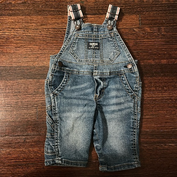 OshKosh B'gosh Denim Bib Dark Wash Overalls Size 3 months - Picture 1 of 3
